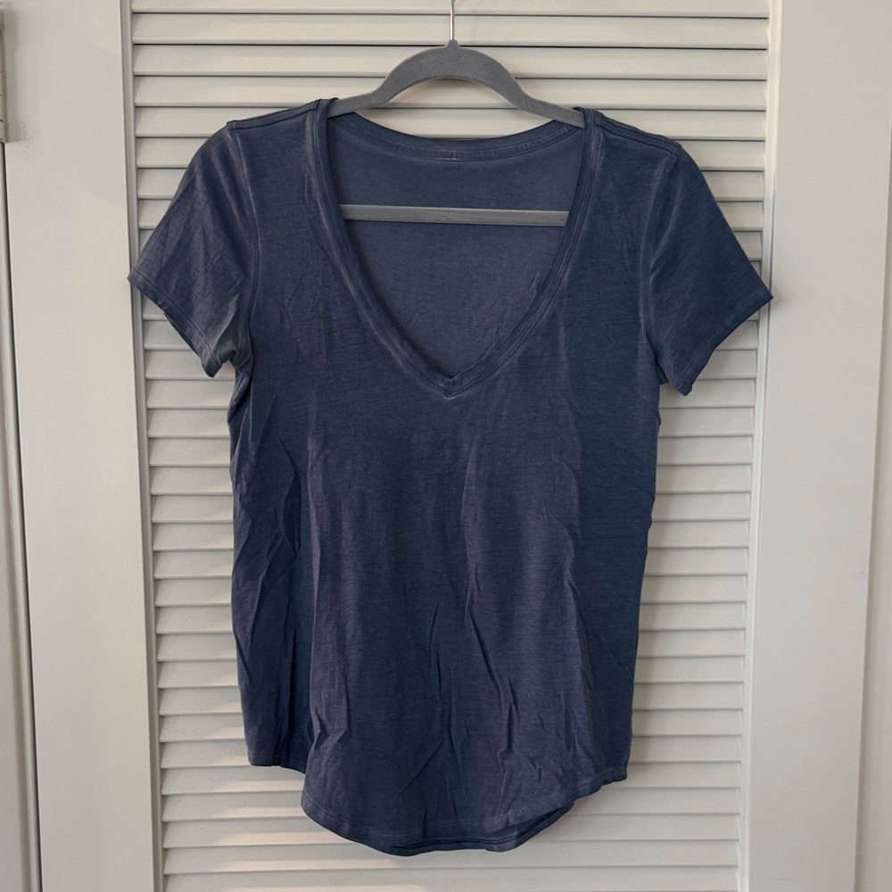 Lululemon Navy V-Neck Women's Top